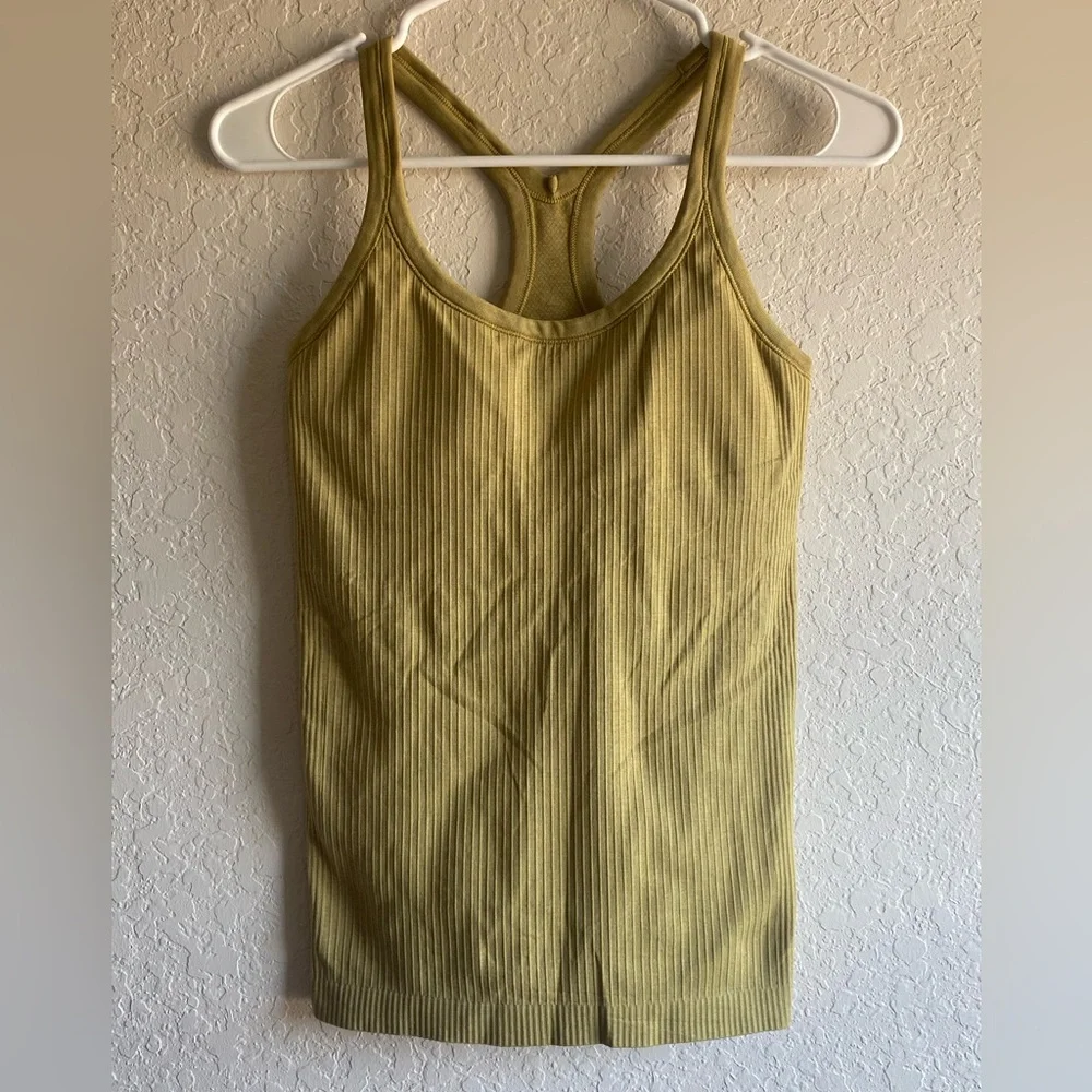 Lululemon Ebb To Street Tank II in Grape Leaf ~ Size 6 - Picture 4 of 12